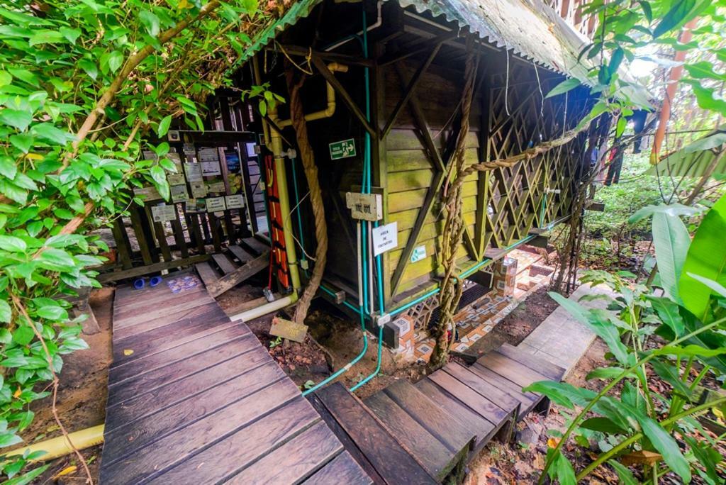 Хостел Ayahuasca Пуэрто-Наринио Экстерьер фото